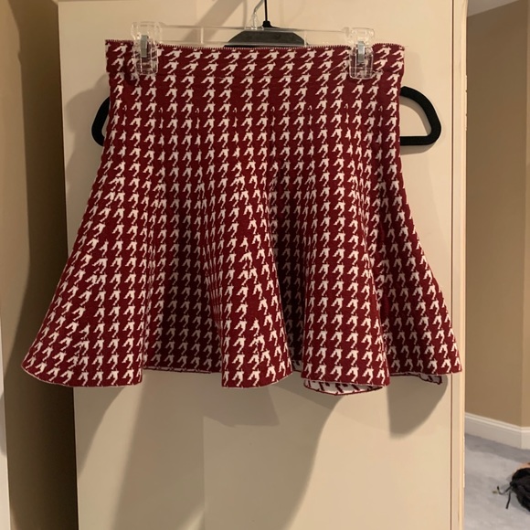 Patterned skirt - Picture 2 of 3